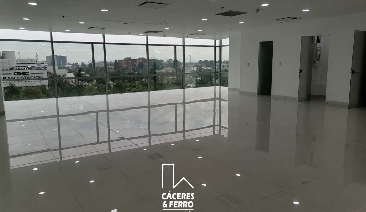 CaceresyFerroInmobiliaria-Caceres-Ferro-Inmobiliaria-CyF-Oficina-Arriendo-Edificio-Camara-Colombia-22957-1